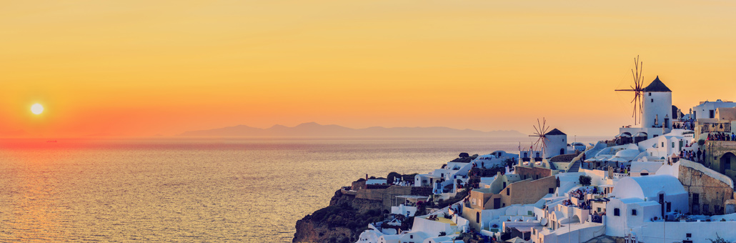 Oia Séjour sur Mesure à Santorin - Agence de Voyage Locale Orea Voyages