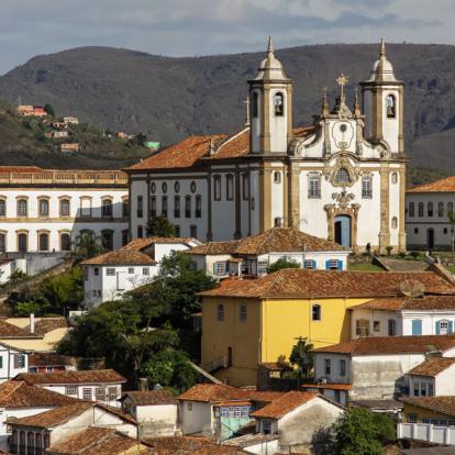 Ouro Proto - Nossa Senhora do Carmo Church Voyage au Brésil - Agence de Voyage Locale Terra Brazil
