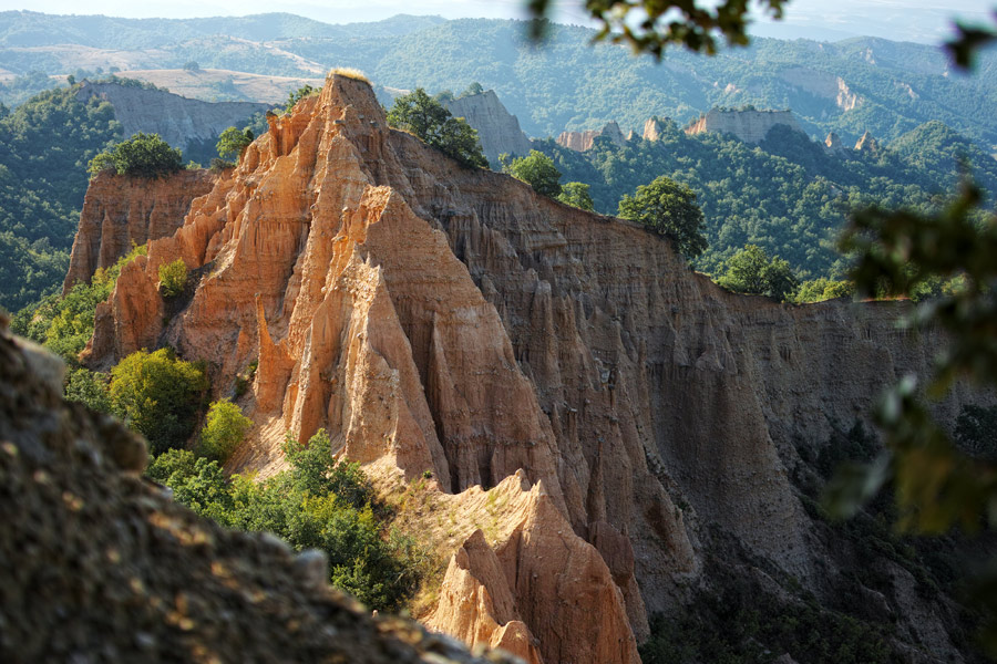 Pyramides de Melnik Voyage en Bulgarie - Agence de Voyage Locale Balkania Tour