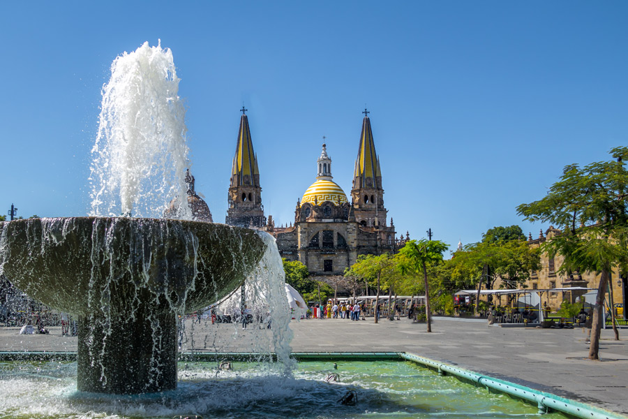 Guadalajara - Cathedrale Voyage au Mexique - Agence de Voyage Locale JPM Tours