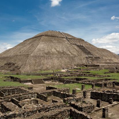 Teotihuacan - Pyramide du Soleil Voyage au Mexique - Agence de Voyage Locale JPM Tours