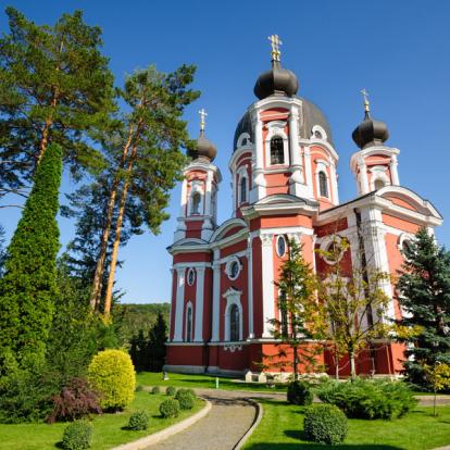 Curchi Orthodox Christian Monastery Voyage en Moldavie - Agence de Voyage Locale TatraBis