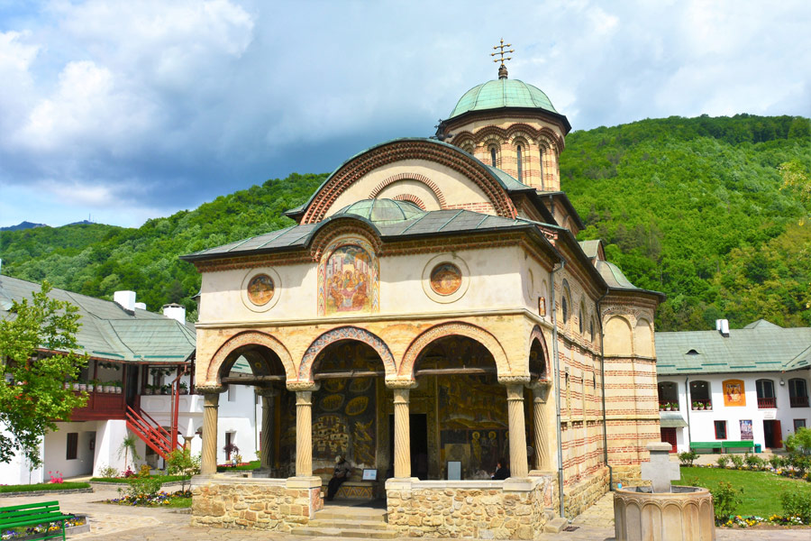 Voyage en Roumanie - Agence de Voyage Locale Salut Roumanie