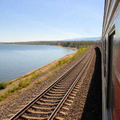 Lac Baïkal  - TransSiberien Voyage en Russie - Agence de Voyage Locale Russie Autrement