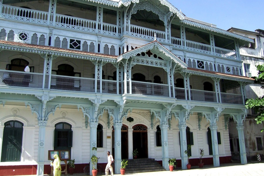 Voyage en Tanzanie - Agence de Voyage Locale Soaring Flamingo