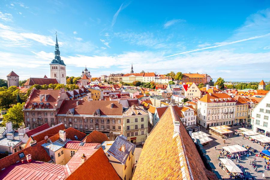 Voyage dans les Pays Baltes - Agence de Voyage Locale V.O.S.