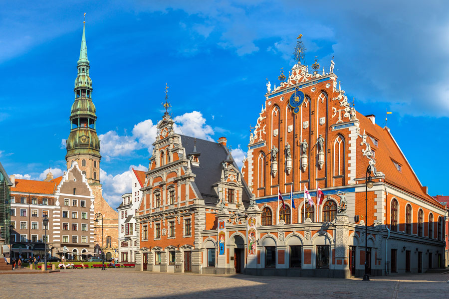 Voyage dans les Pays Baltes - Agence de Voyage Locale V.O.S.