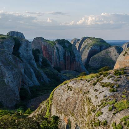 Pungo Andongo or Pedras Negras Voyage en Angola- Agence de Voyage Locale Explora Palanca Safaris