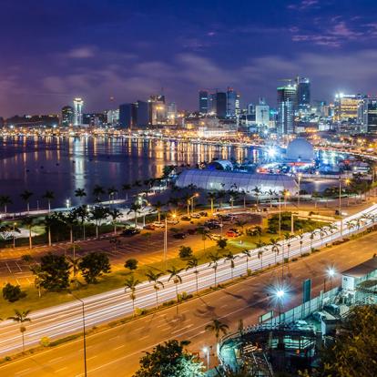 Luanda bay and seaside promenade Voyage en Angola- Agence de Voyage Locale Explora Palanca Safaris
