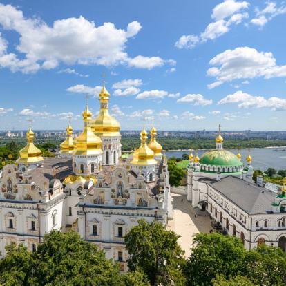 Kiev - Laure des Grottes de Petchersk, cathédrale de la Dormition et église du réfectoire Album Photos - Ukraine