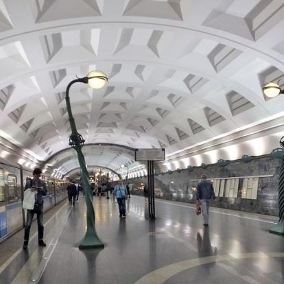 Russie - Le Métro de Moscou et ses plus belles stations