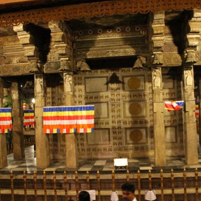 Kandy, Une Dent de Bouddha au Sri Lanka