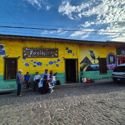 El Salvador - Scènes de vie entre villages, marchés et rencontres