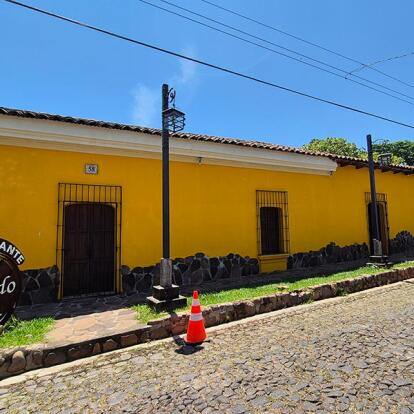 El Salvador - Scènes de vie entre villages, marchés et rencontres