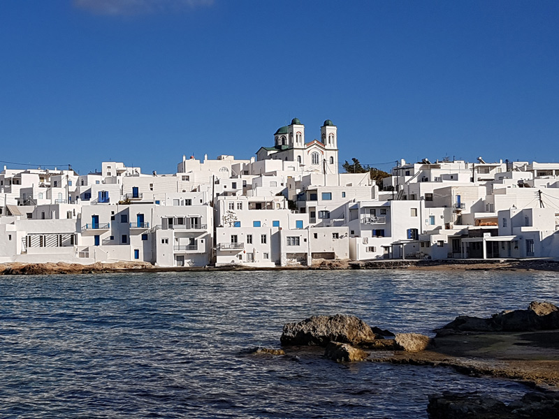 Voyage à Santorin et Paros Voyage à Santorin et Paros de Jean-Paul et Anne
