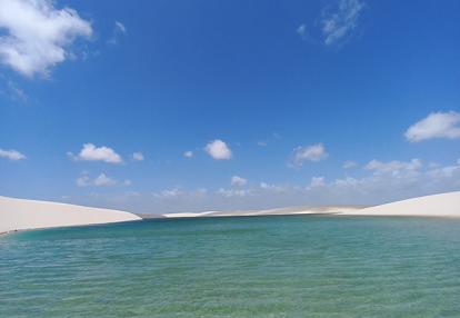 Lagon dans le parc des Lençois Maranhenses Voyage au Brésil de Marie V.