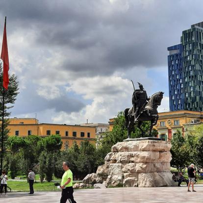 Tirana Voyage en Albanie d'Evelyne L.