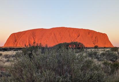 Uluru magique et imposant Voyage en Australie d'Angeline B.