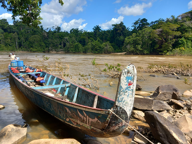 Journée en pirogue sur le maroni Voyage en Guyane de B.D.