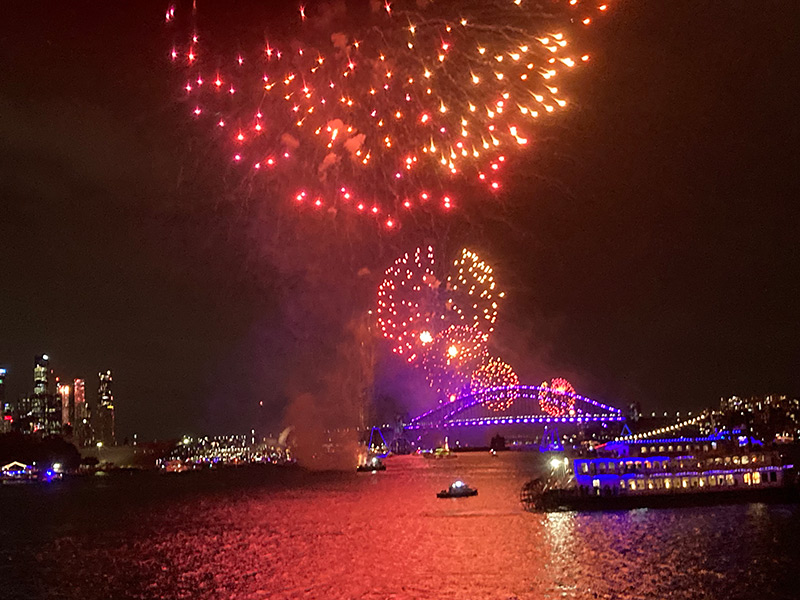 Feu d’artifice du nouvel an sur la baie de Sydney Voyage en Australie de Carine L.C.