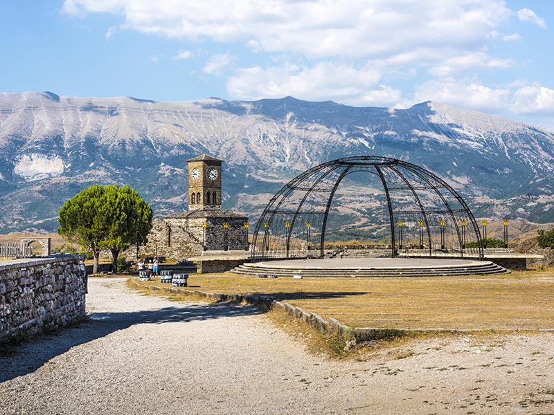 Voyage en Albanie de Roberte S.