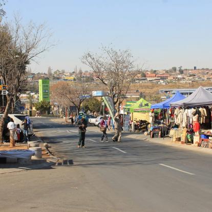 Johannesburg - Soweto - Centre-touristique - Beverly Hills Of-Soweto A Découvrir en Afrique du Sud - Johannesburg