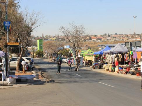 Johannesburg - Soweto - Centre-touristique - Beverly Hills Of-Soweto A Découvrir en Afrique du Sud - Johannesburg