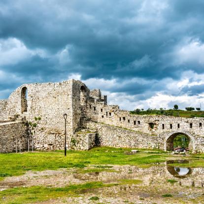 Berat - Ancien Chateau A Découvrir en Albanie - Berat
