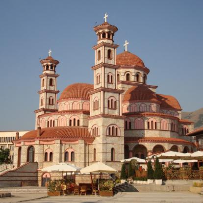 Korce - Cathédrale A Découvrir en Albanie - Korce