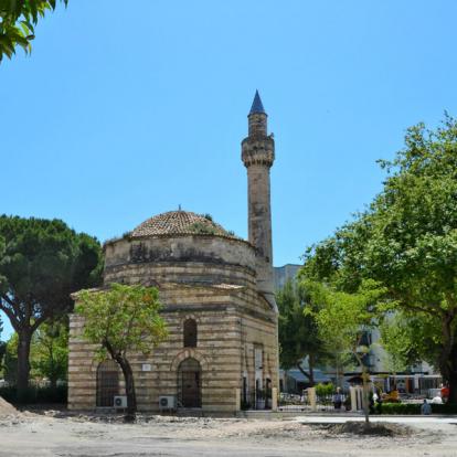 Vlora - The Muradie Mosque A Découvrir en Albanie - Vlora