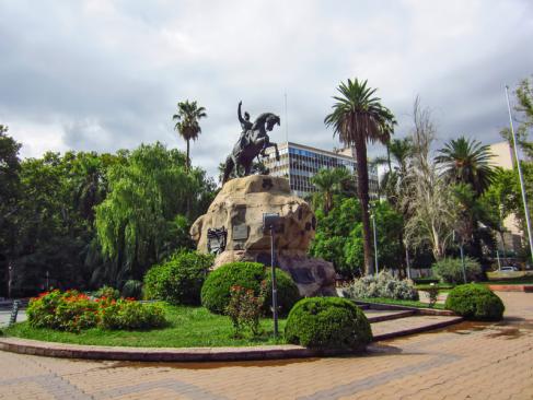 Cordoba - Monument To José De San Martín A Découvrir en Argentine - Córdoba