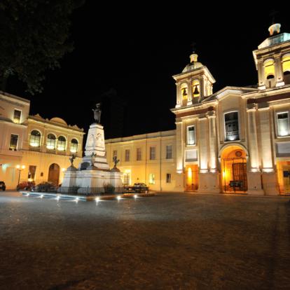 Cordoba - Eglise San Francisco A Découvrir en Argentine - Córdoba
