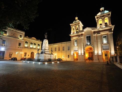 Cordoba - Eglise San Francisco A Découvrir en Argentine - Córdoba