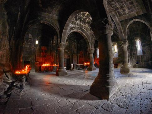 A Découvrir en Arménie - Le Monastère de Geghard