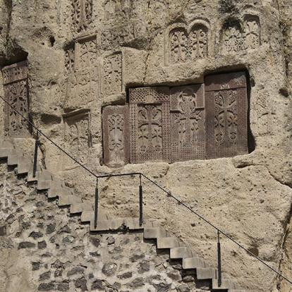 A Découvrir en Arménie - Le Monastère de Geghard