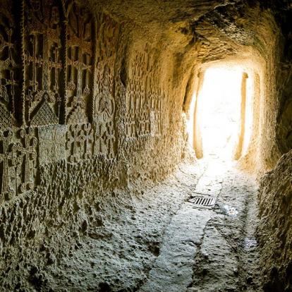 A Découvrir en Arménie - Le Monastère de Geghard