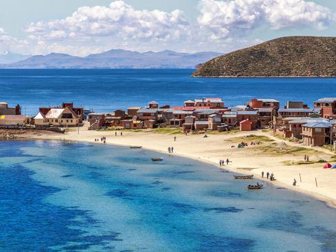 Village Sur Le Titicaca A Découvrir en Bolivie - Le Lac Titicaca et l'Isla del Sol
