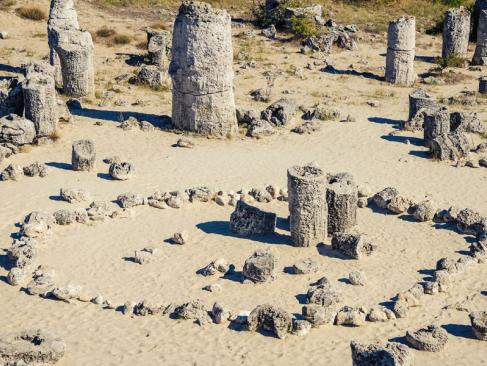 Forêt Pétrifiée Pobitite Kamani A Découvrir en Bulgarie - La Forêt Pétrifiée - Pobitite Kamani