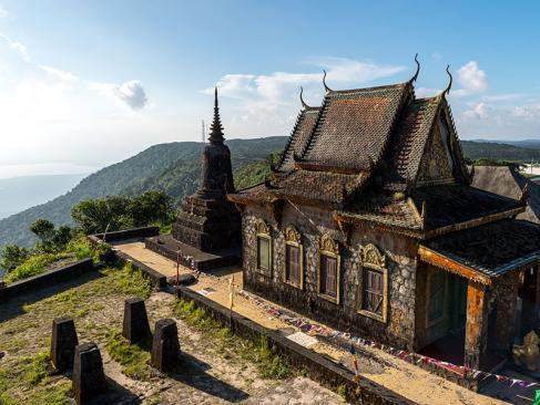 Old Temple Phnom Bokor, Kampot A Découvrir au Cambodge - Kampot