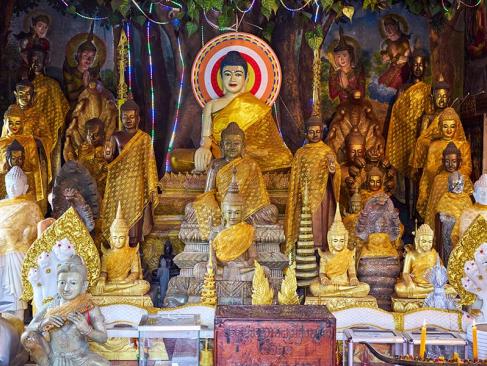 Monastère Wat Sampov Pram Au Parc National De Bokor à Kampot A Découvrir au Cambodge - Kampot