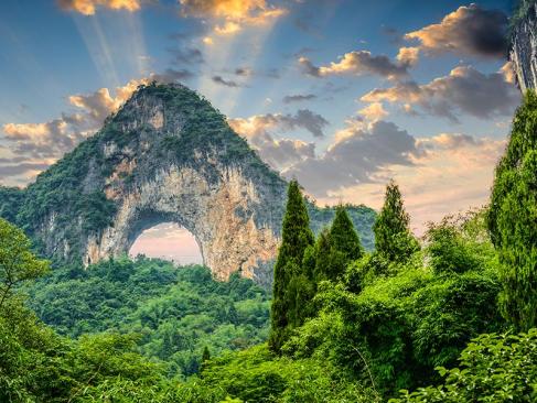 Guilin - Moon Hill, Yangshuo A Découvrir en Chine - Guilin