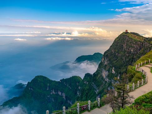 Emei Mountain A Découvrir en Chine - La Province de Sichuan