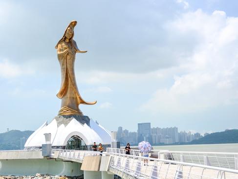 Macao - Golden Guan Yin Statue A Découvrir en Chine - Macao