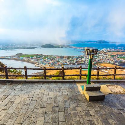 Île De Jeju - Vue Depuis La Montagne Seongsan Ilchulbong A Découvrir en Corée du Sud - Jeju-do