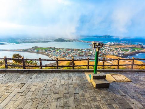 Île De Jeju - Vue Depuis La Montagne Seongsan Ilchulbong A Découvrir en Corée du Sud - Jeju-do