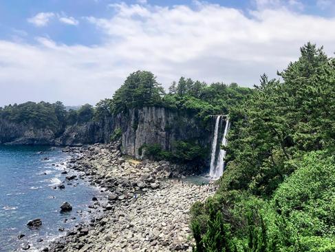 Île De Jeju - Cascade Jeongbang A Découvrir en Corée du Sud - Jeju-do