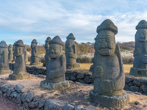 Jeju Island - Dol Hareubang Park A Découvrir en Corée du Sud - Jeju-do