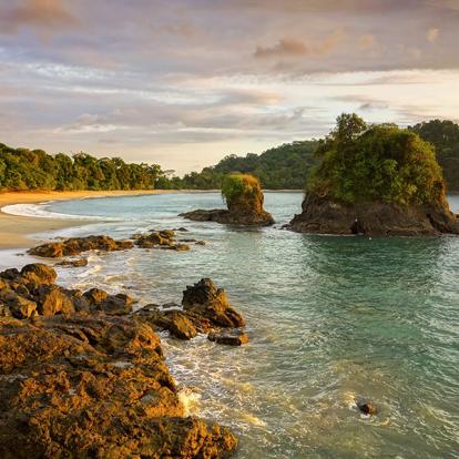 Parc National De Manuel Antonio - Beach Espadilla A Découvrir au Costa Rica -  Le Parc National de Manuel Antonio