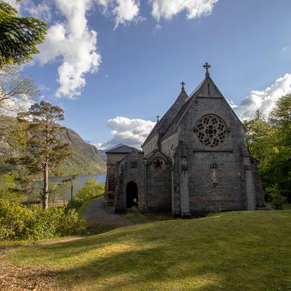 Église Catholique St Mary Et St Finnan à Glenfinnan A Découvrir en Ecosse - Glenfinnan