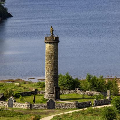 Monument De Glenfinnan Avec Le Loch Shiel A Découvrir en Ecosse - Glenfinnan
